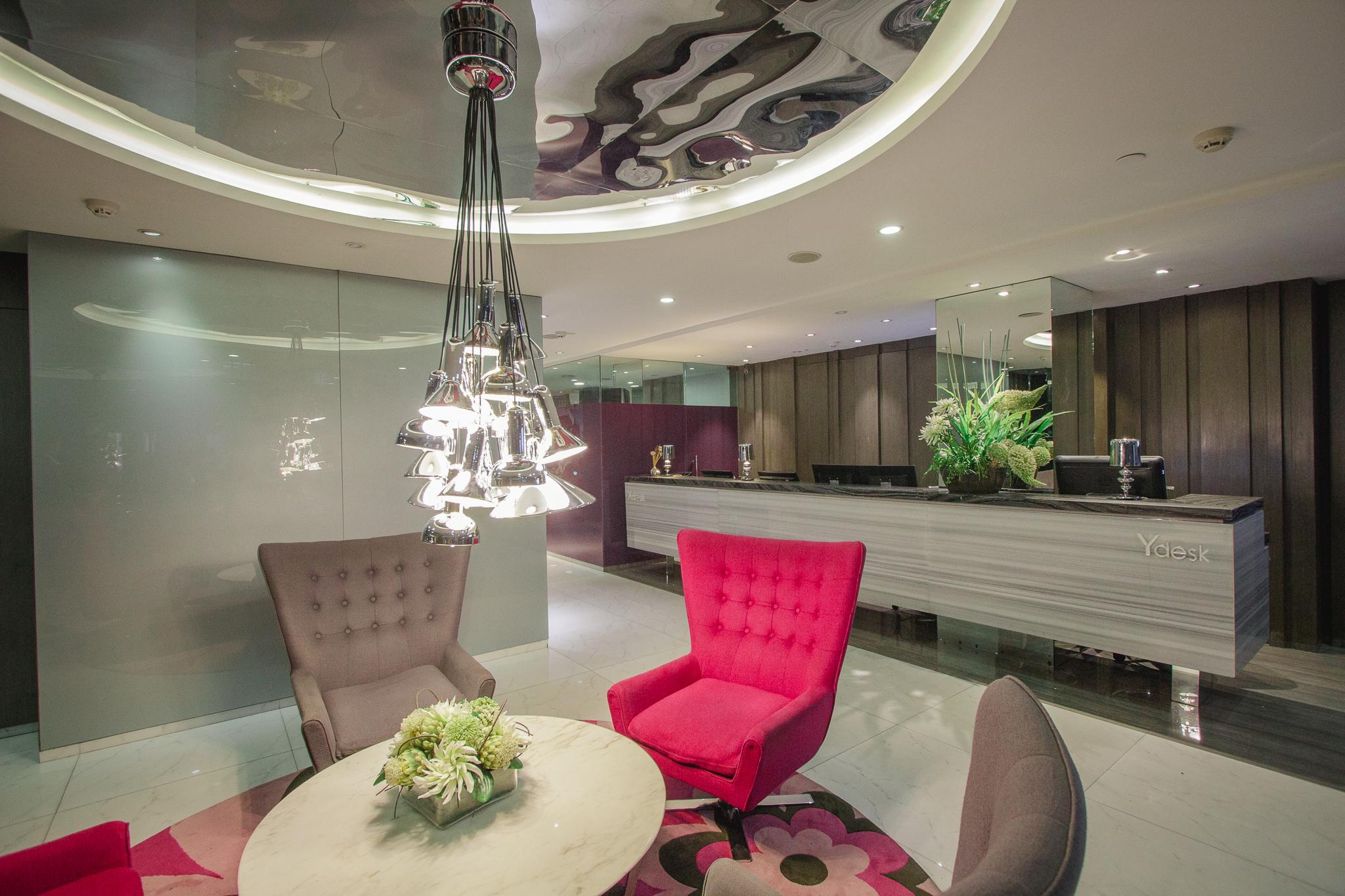 โณงแรมเอกซ์วายแซด Hotel ตาโคลบัน ภายนอก รูปภาพ