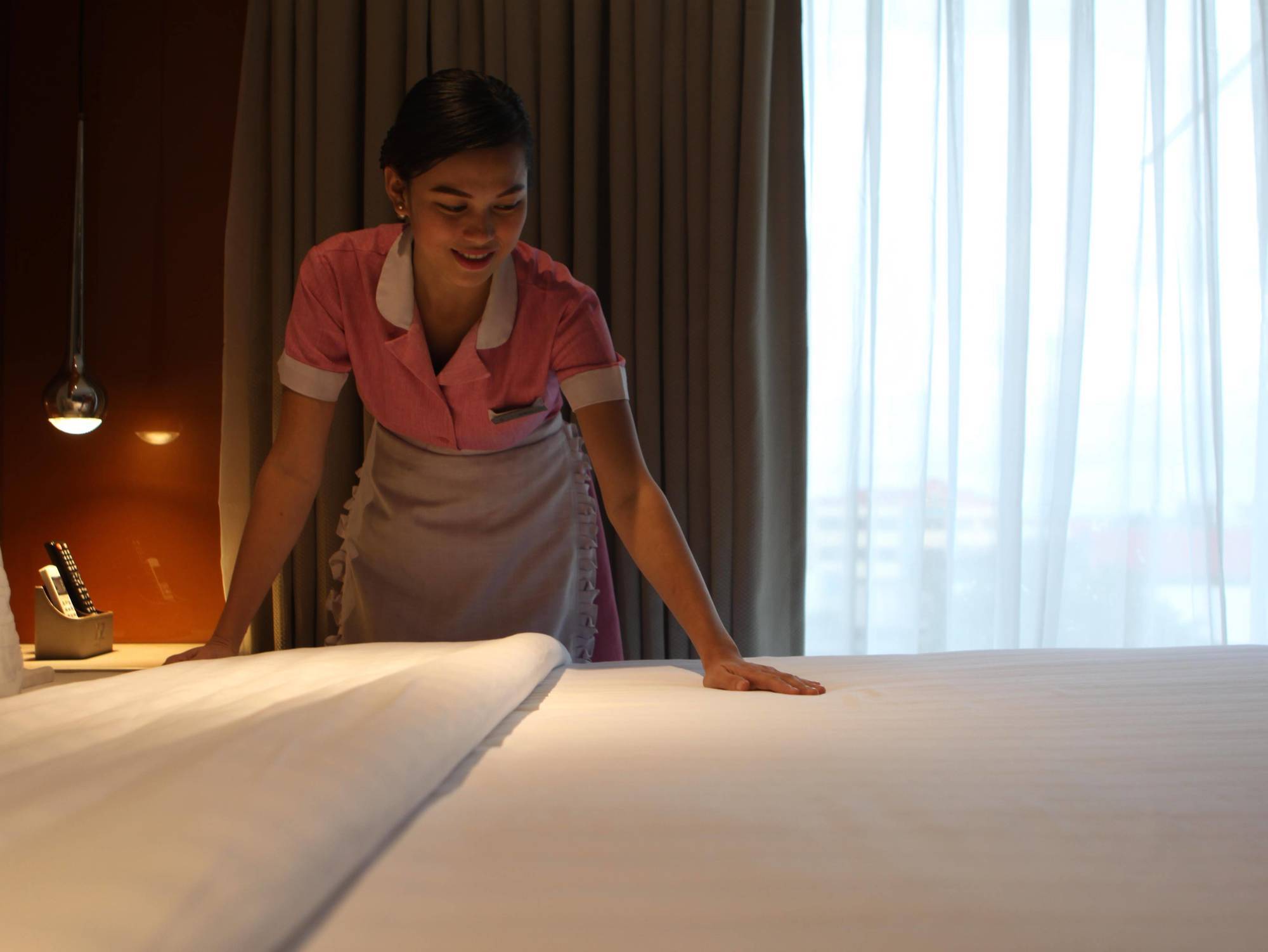 โณงแรมเอกซ์วายแซด Hotel ตาโคลบัน ภายนอก รูปภาพ
